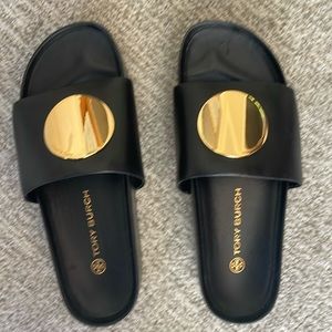 Tory Burch Patos platform side. Size 9.